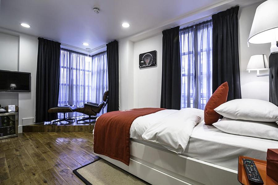 The Whitechapel Hotel London Exterior photo