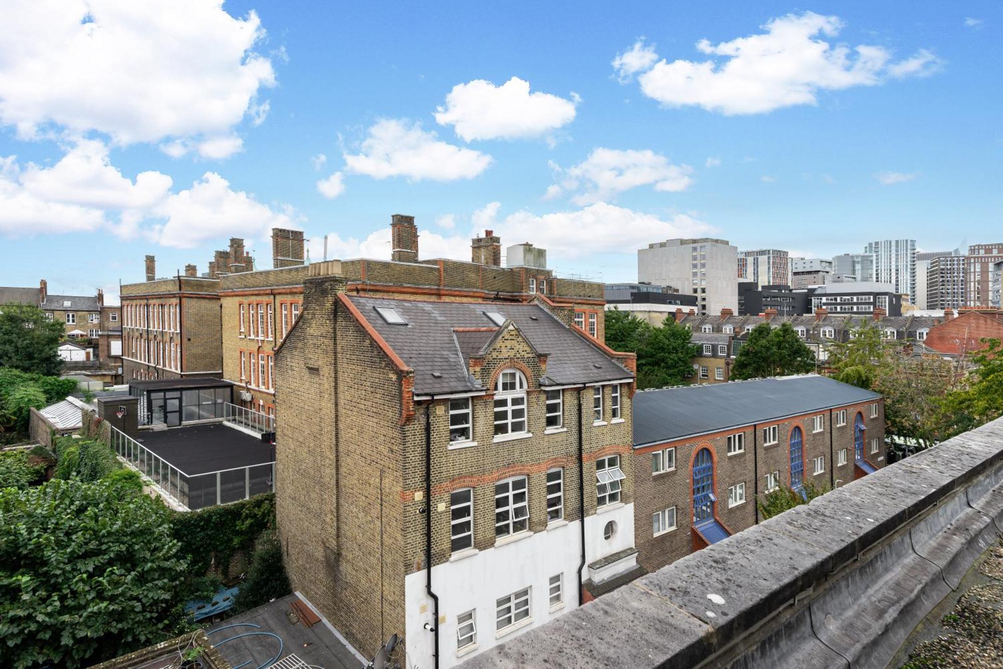 The Whitechapel Hotel London Exterior photo