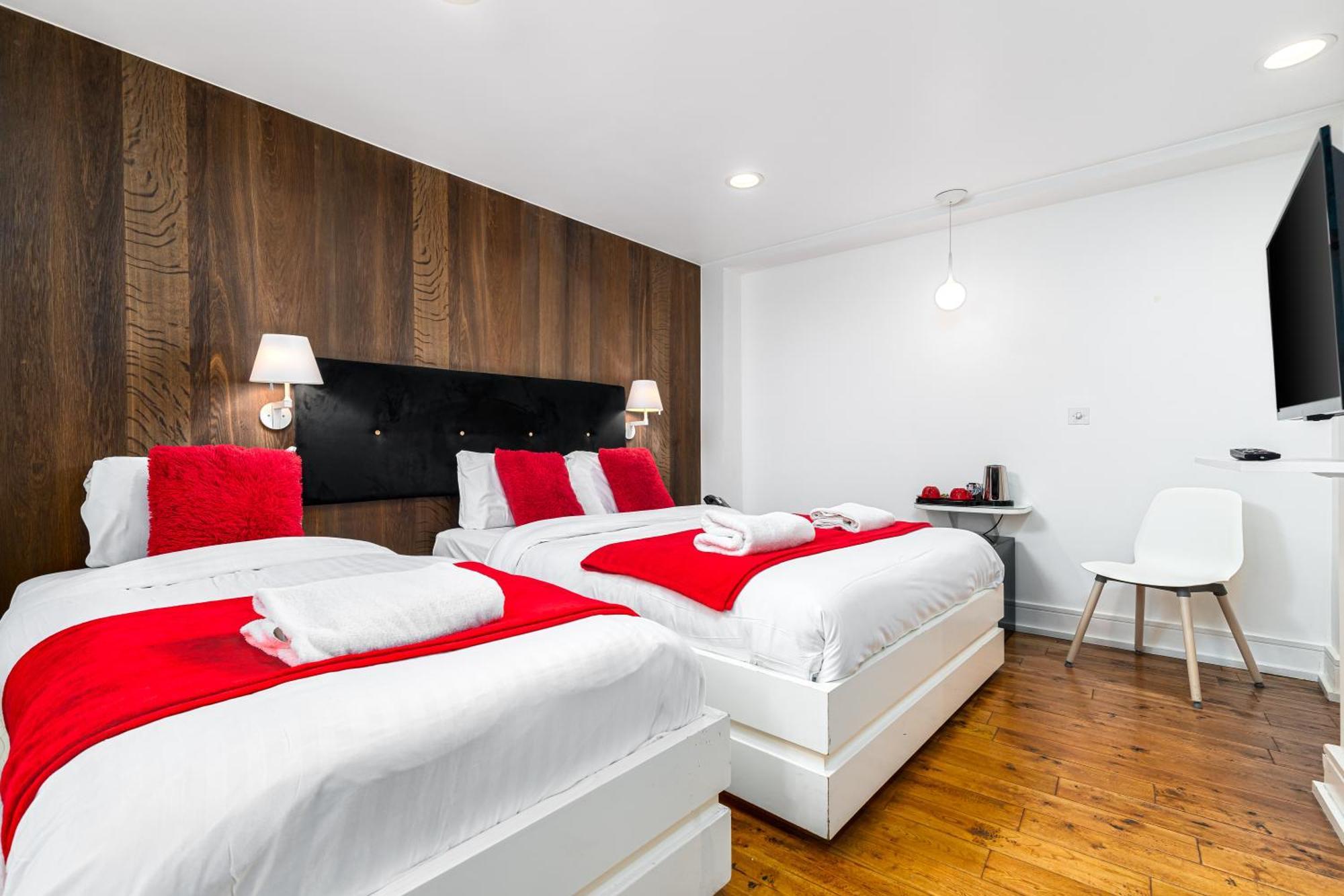 The Whitechapel Hotel London Exterior photo
